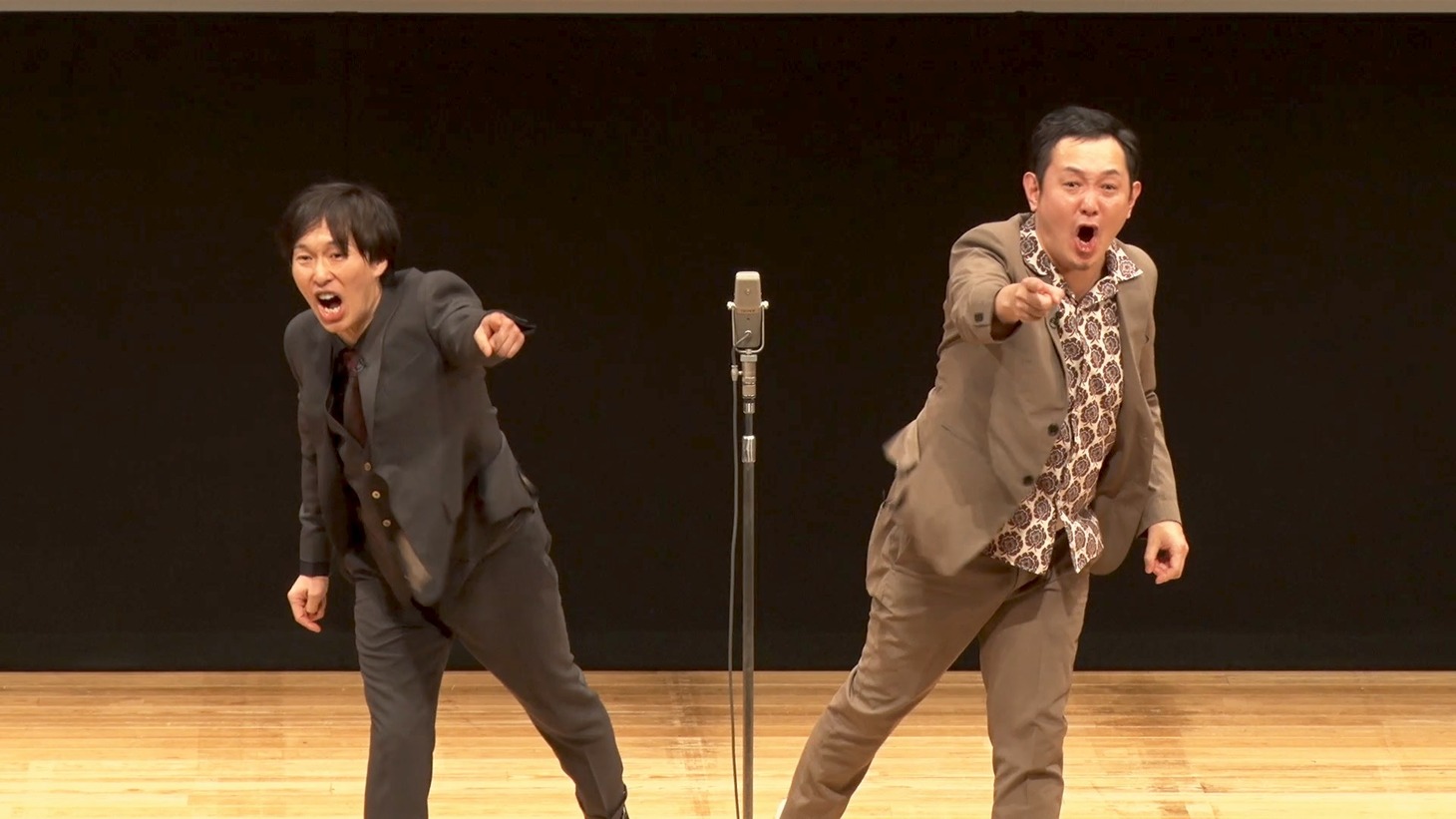 マシンガンズ