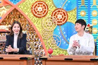 ゲストの鈴木紗理奈（左）とNON STYLE石田（右）。