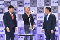 ハンジロウとくじを引いたマネージャー。