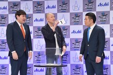 ハンジロウとくじを引いたマネージャー。