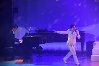 大竹涼太社長を「大竹まことの息子！」と紹介するラブレターズ溜口。