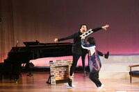 美穂の襲撃に遭うも、華麗にかわしてみせる高佐。