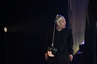 塚本はアサラトをモチーフに人体改造をした模様。