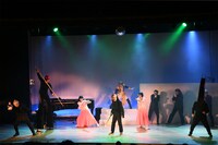 大竹まことに立ち向かうASH&Dメンバー。