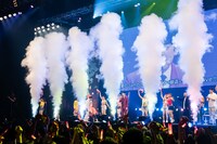 博多大吉のパフォーマンスの様子。