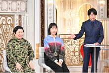 左から、やす子、木南晴夏、櫻井翔。(c)TBS