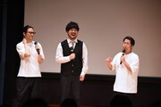 左からキャプテンバイソン、ウエストランド井口。