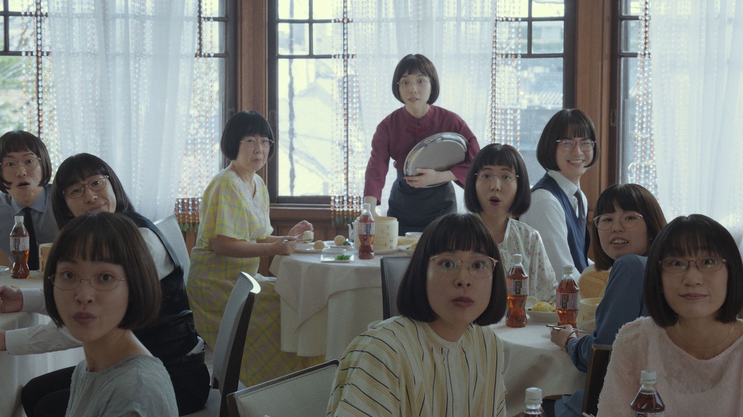 サントリー烏龍茶OTPPの新Web CM「美穂の幸福」編のワンシーン。