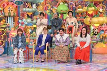 「アメトーーク！」の「女子ビビリ-1グランプリ」に出演する（前列左から）Aマッソ加納、紅しょうが稲田、ぼる塾あんり、ぼる塾・田辺、（後列左から）オダウエダ小田、ぱーてぃーちゃん信子、あぁ～しらき。(c)テレビ朝日