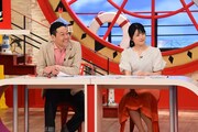 左から東野幸治、中島めぐみアナウンサー。(c)関西テレビ