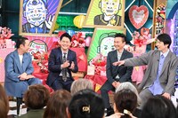 左から千鳥、かまいたち。(c)日本テレビ