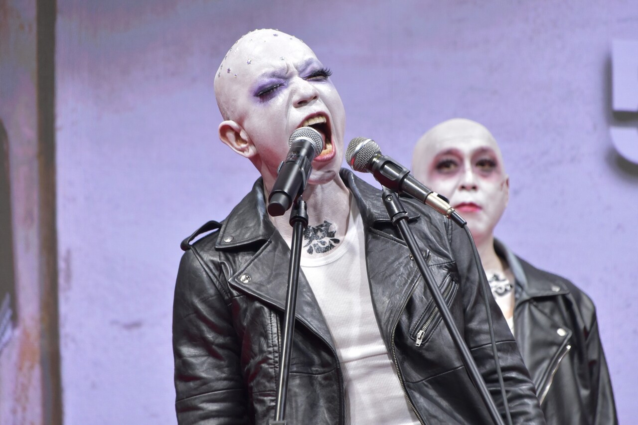 「西村ー！」バイきんぐ小峠、怒りの絶叫116デシベルで錦鯉長谷川に勝利