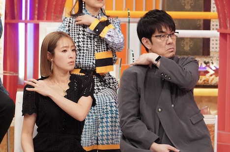 左から、大沢あかね、土田晃之。(c)フジテレビ