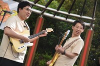 左からマヂカルラブリー村上、囲碁将棋・根建。