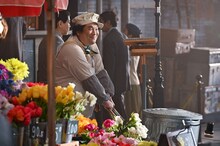 CM撮影に臨む岡崎体育。