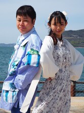 左から、NON STYLE井上、湯淺凜子。(c)RSK