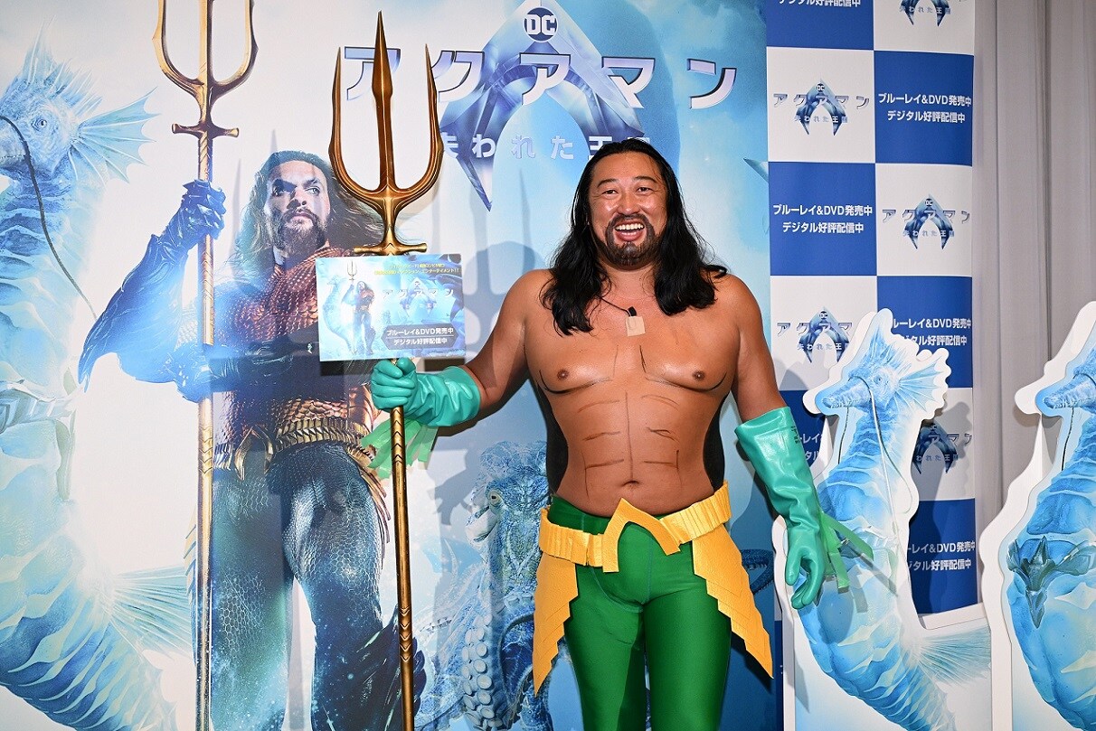 ロバート秋山、常に濡れていたい