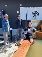 「こすとくっきー！仲良し同期の別府プライベート旅」のワンシーン。