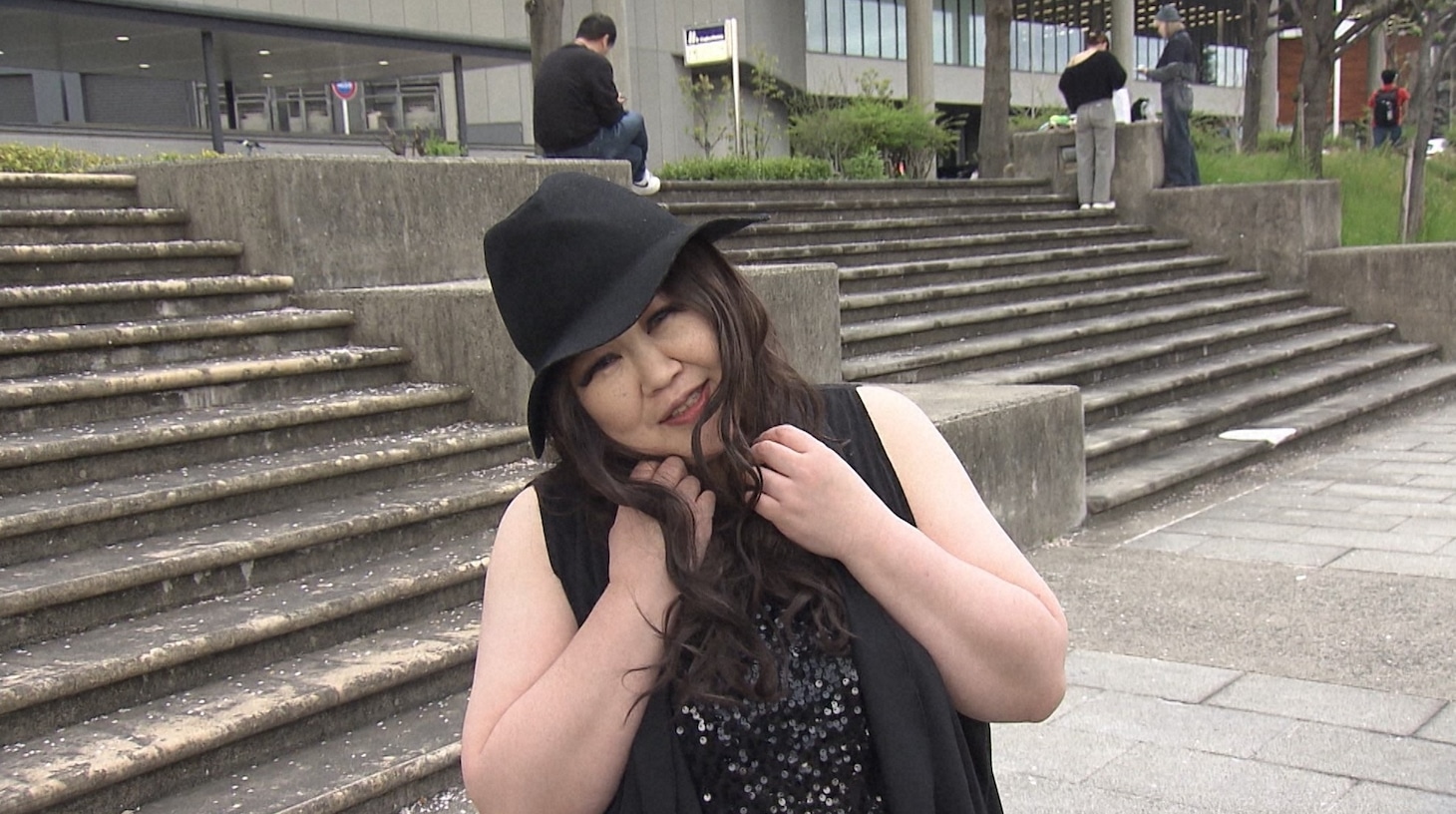 “JUJUモノマネ芸人”さちまる。(c)ABCテレビ