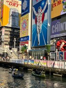 「岡村隆史の川くだり なにわの川を食い倒れ！」より。(c)テレビ大阪