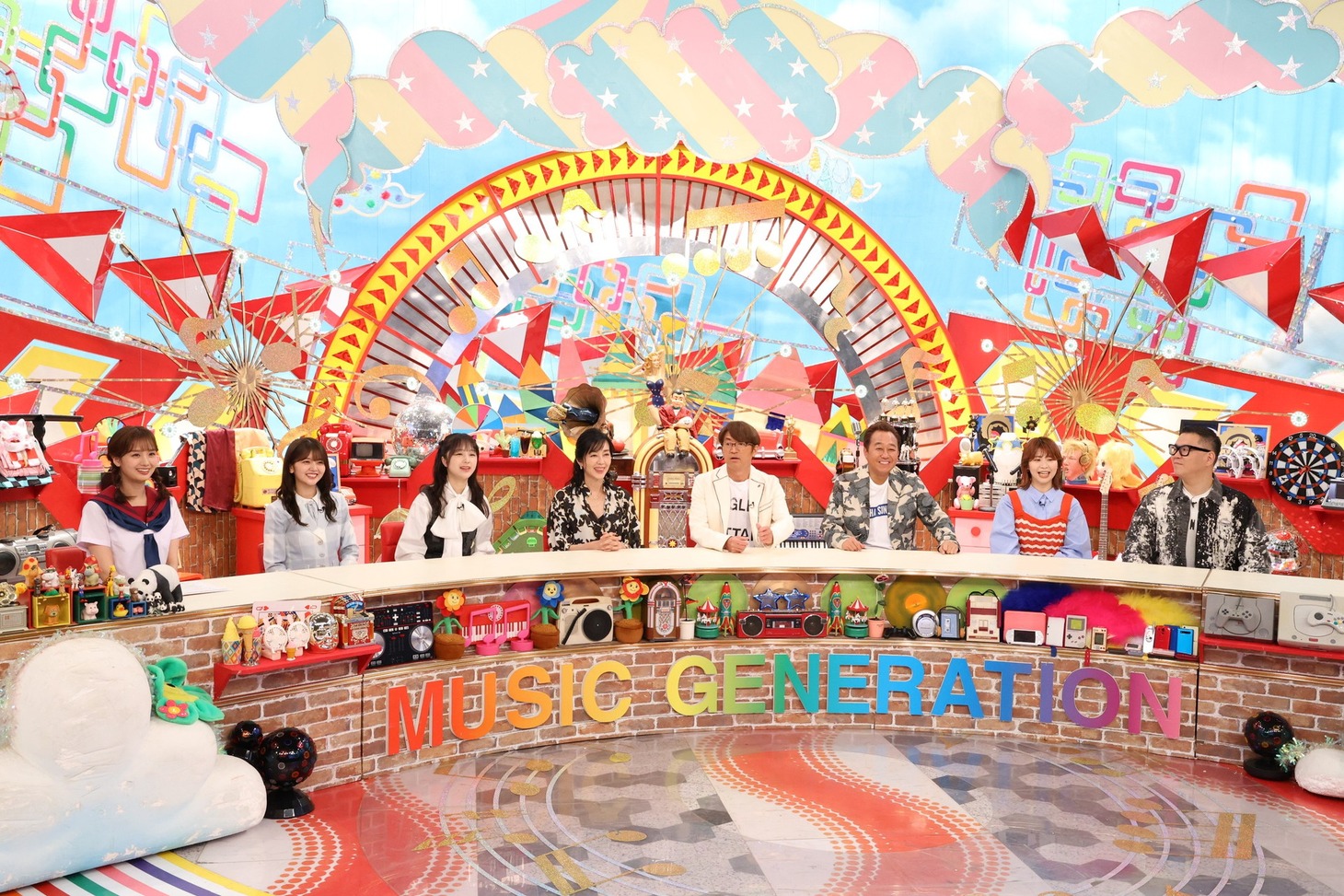 スタジオの様子。(c)フジテレビ
