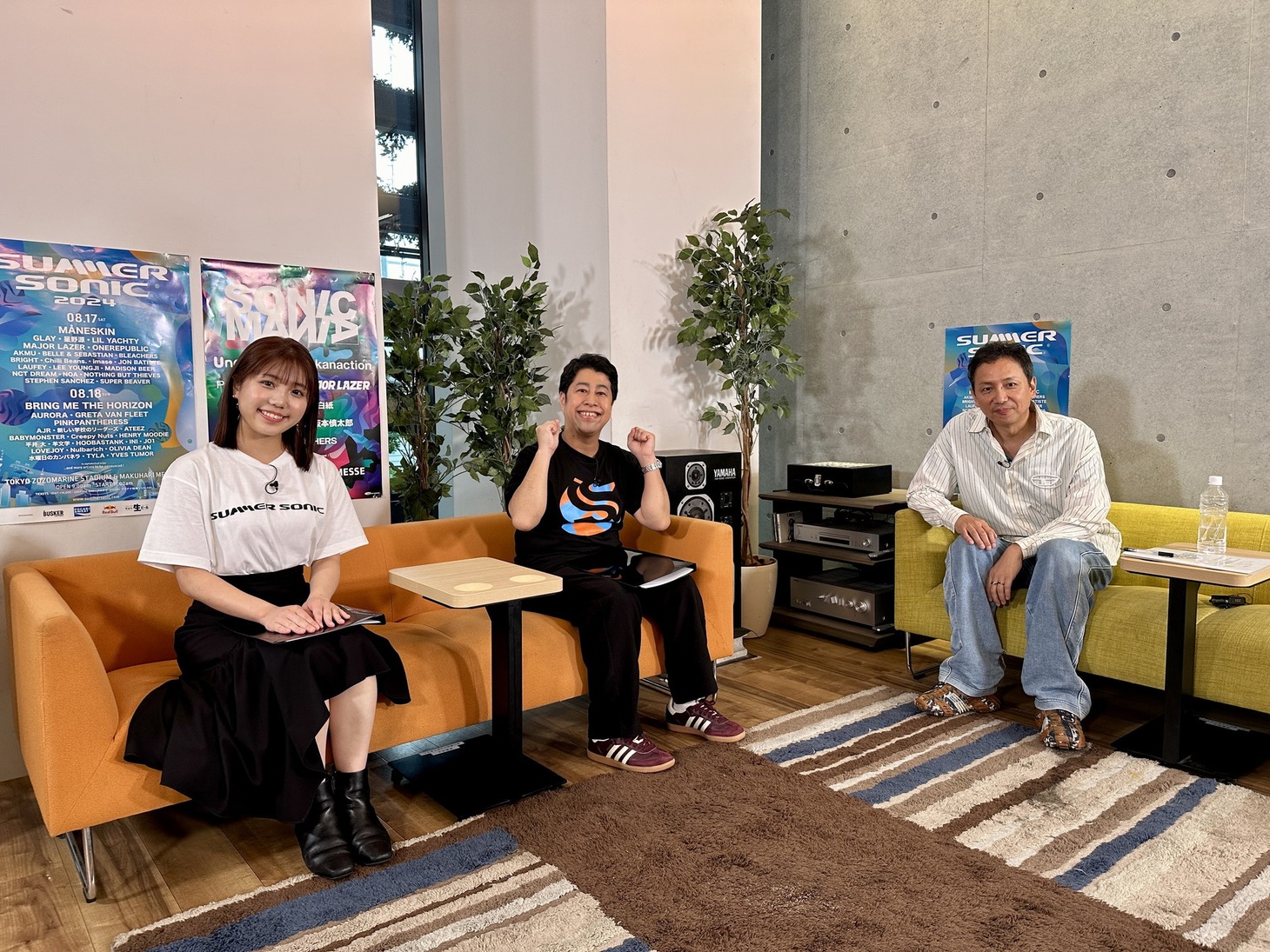 特番「サマソニ愛」に出演する（左から）鈴木新彩アナ、ウエストランド井口、清水直樹氏。(c)テレビ朝日