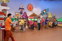 「火曜は全力！華大さんと千鳥くん」のワンシーン。(c)関西テレビ