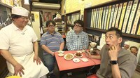 「竹山探偵そっくりの男たち」のワンシーン。(c)ABCテレビ