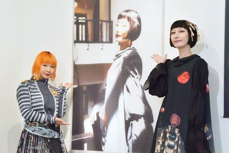 朝藤りむ氏と鳥居みゆき。