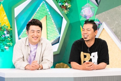 「やすとものいたって真剣です」にスタジオ出演する（左から）水田信二、天竺鼠・川原。(c)ABCテレビ