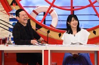 左から東野幸治、中島めぐみアナウンサー。(c)関西テレビ