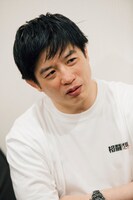放送作家の大井洋一。