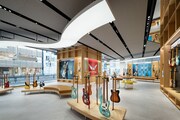 Fender Flagship Tokyoの店内。