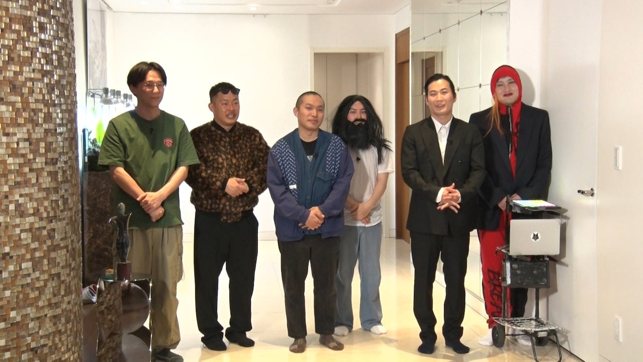 左から、ザ・マミィ、ラブレターズ、きつね。(c)フジテレビ