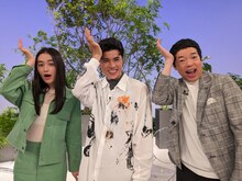 左から八木莉可子、小島よしお、今田耕司。(c)日本テレビ