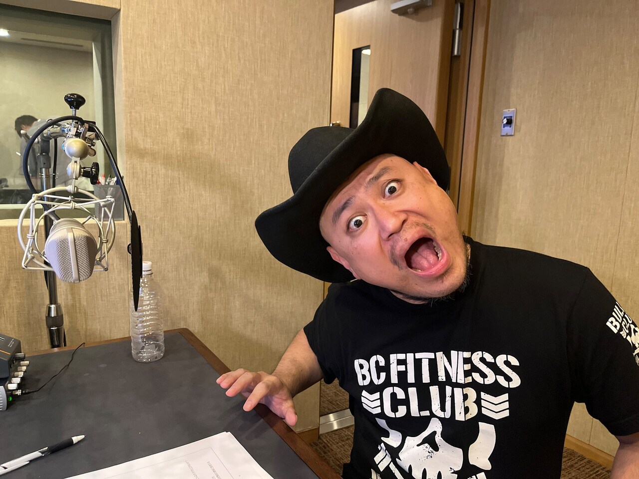 ハリウッドザコシショウ、今夜放送の街裏ぴんく「R-1」優勝特番でナレーション