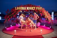 ラグーナテンボスのイメージキャラクターに就任したとにかく明るい安村。