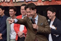 取材陣に視線を配るダンビラムーチョ・原田フニャオ。
