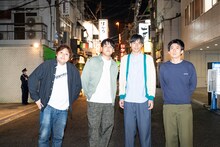 ダブルヒガシとカベポスター。