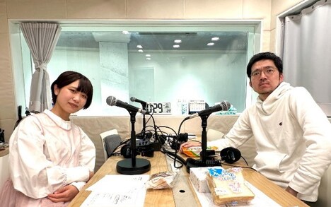 左からAyana、トンツカタン櫻田。