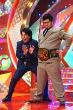 「第45回ABCお笑いグランプリ2024」で優勝した令和ロマン。(c)ABCテレビ