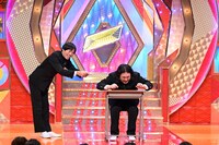 ファーストステージでの、かが屋。(c)ABCテレビ