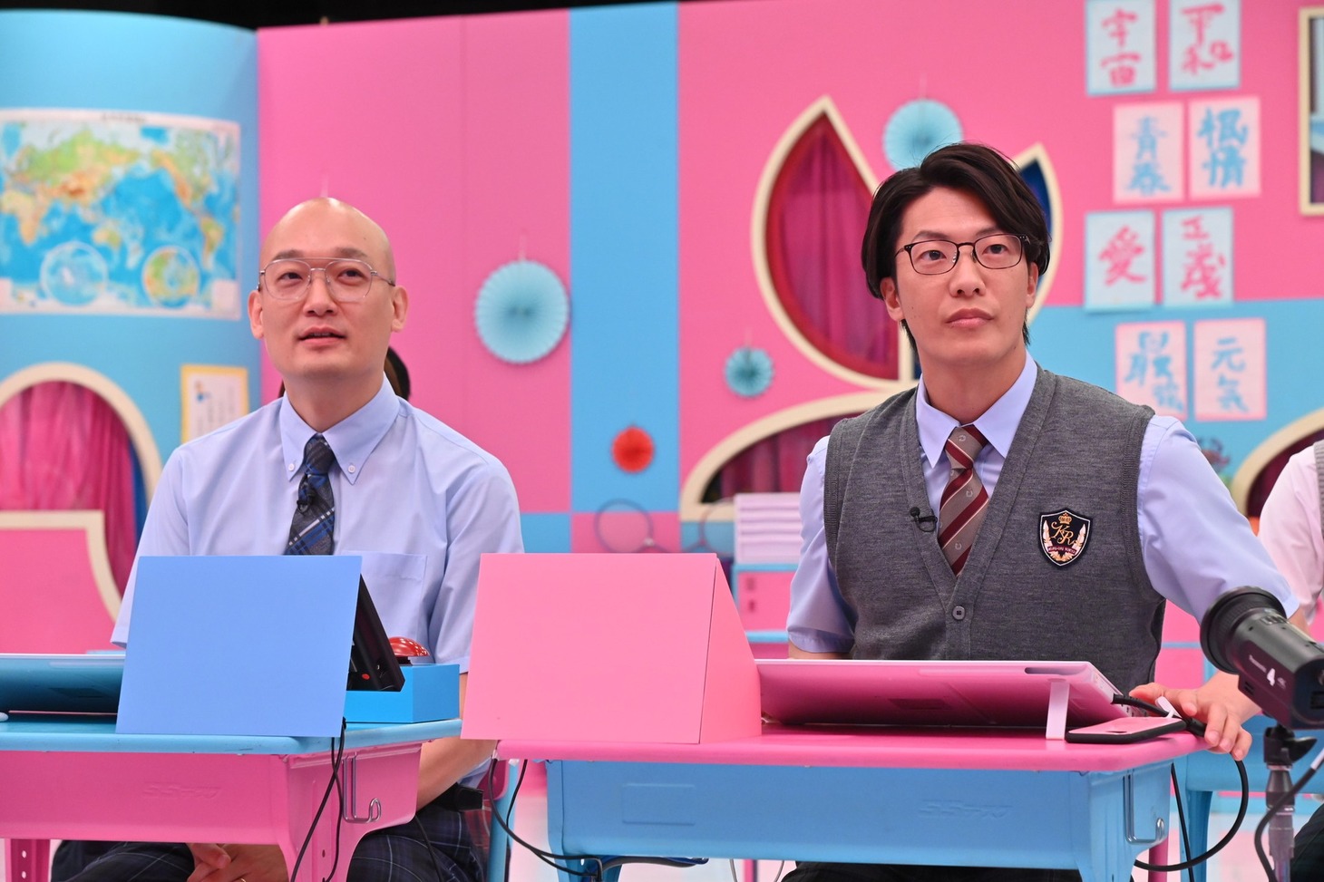 左から、みなみかわ、こたけ正義感。(c)フジテレビ