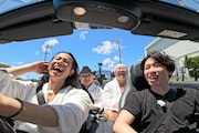 左から、品川庄司・庄司、ハリウッドザコシショウ、とにかく明るい安村、宮舘涼太。(c)TBS