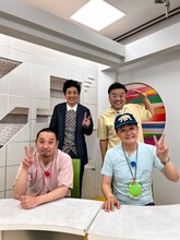 とろサーモンと千鳥。(c)いろはに千鳥