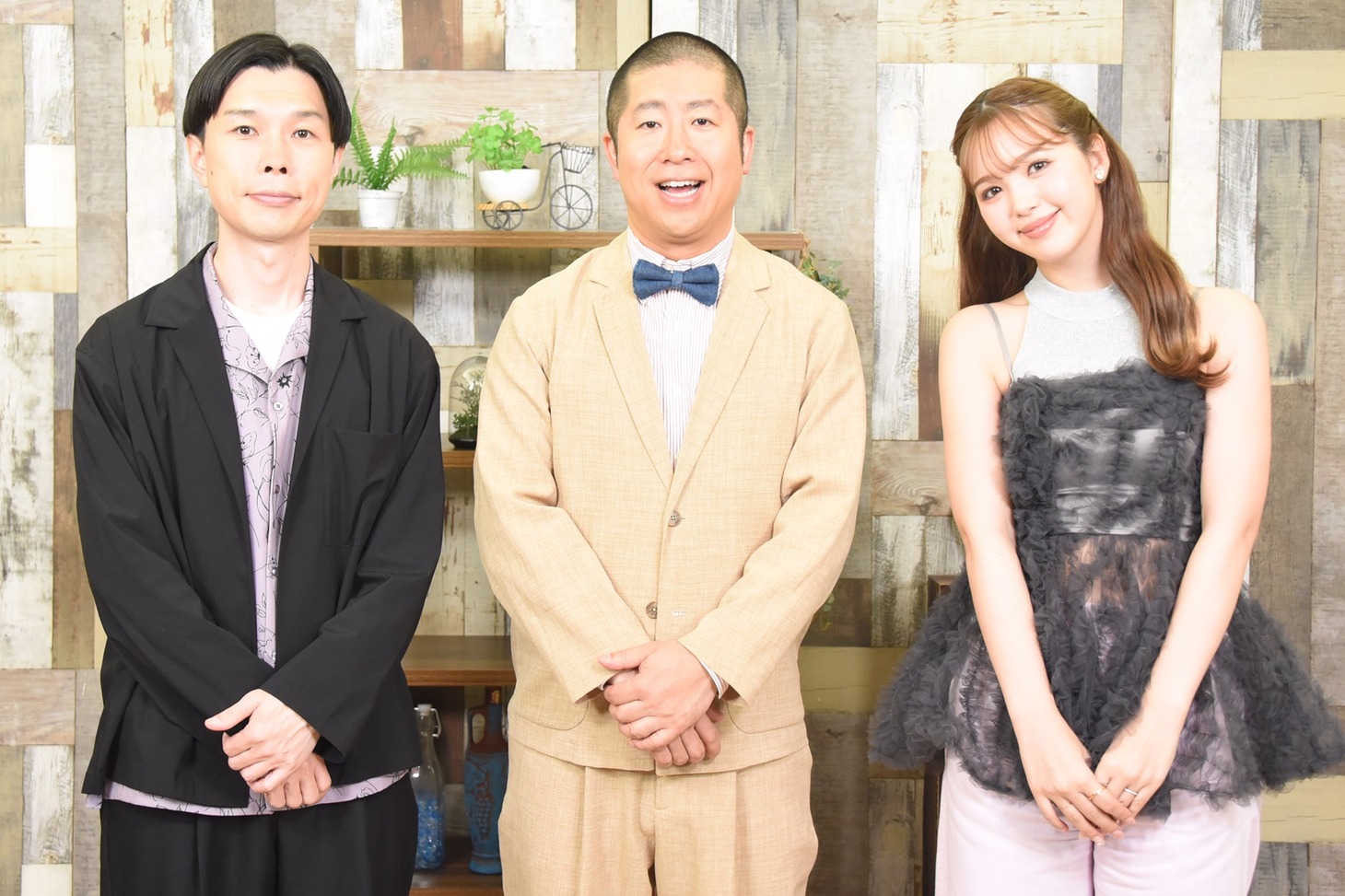 左からハライチ、藤田ニコル。