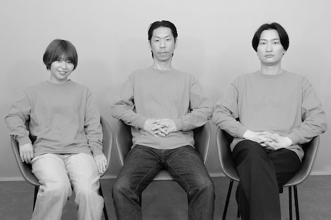 左からAマッソ加納、呂布カルマ、相席スタート山添。 (c)テレビ東京