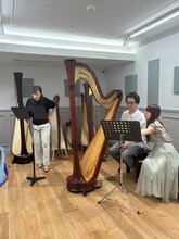 本番に向けて練習するザ・ギース高佐ら。難曲に挑んでいる。