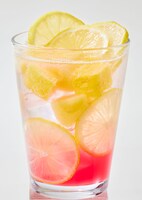 「フローズンパイナップル グァバレモネードソーダ」