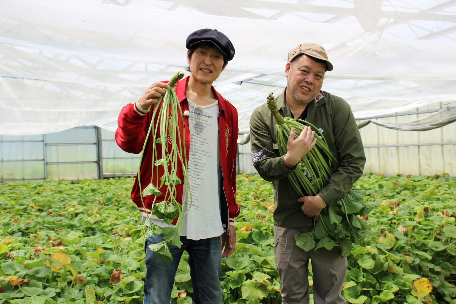左から千原ジュニア、野性爆弾くっきー！。(c)テレビ信州